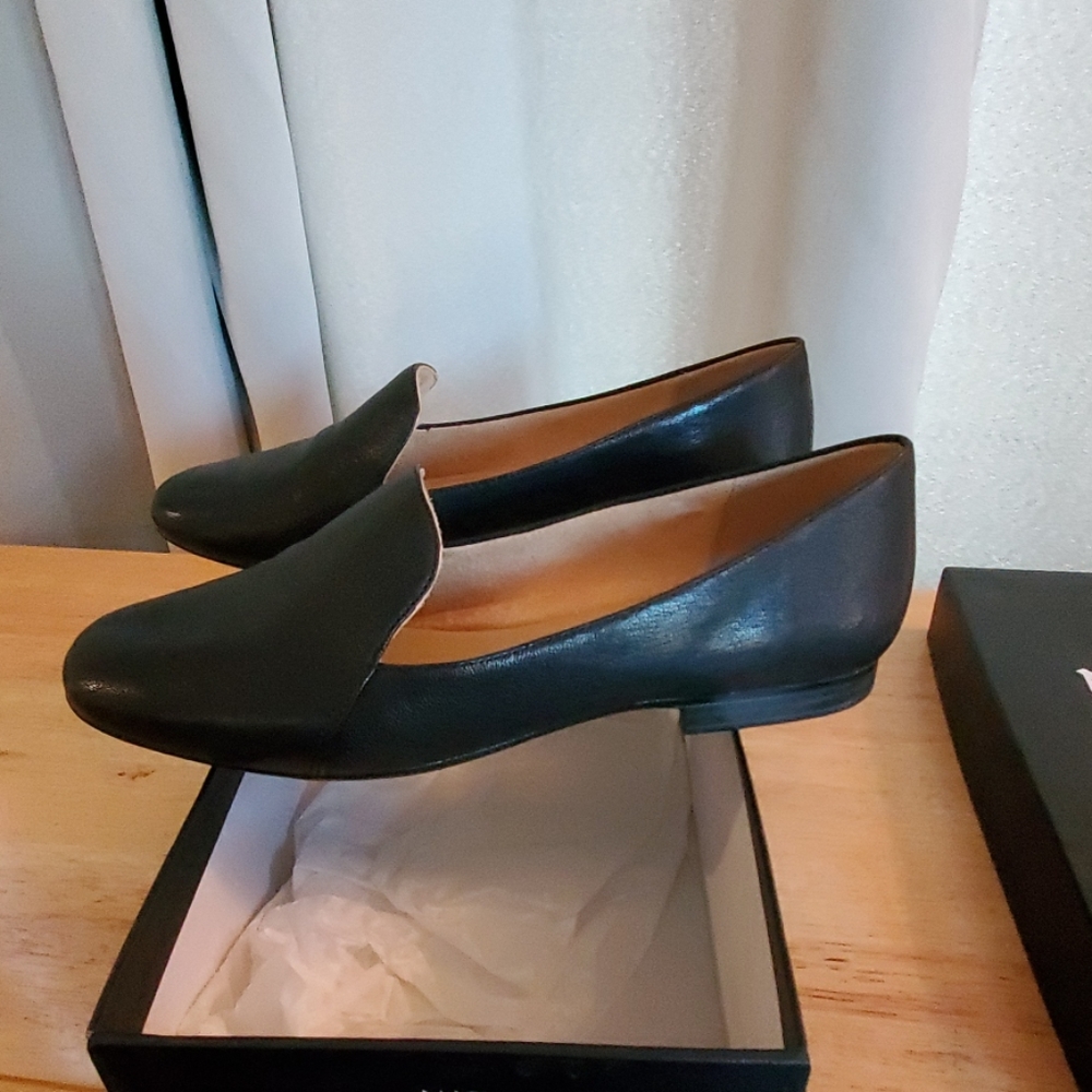 Naturalizer flats